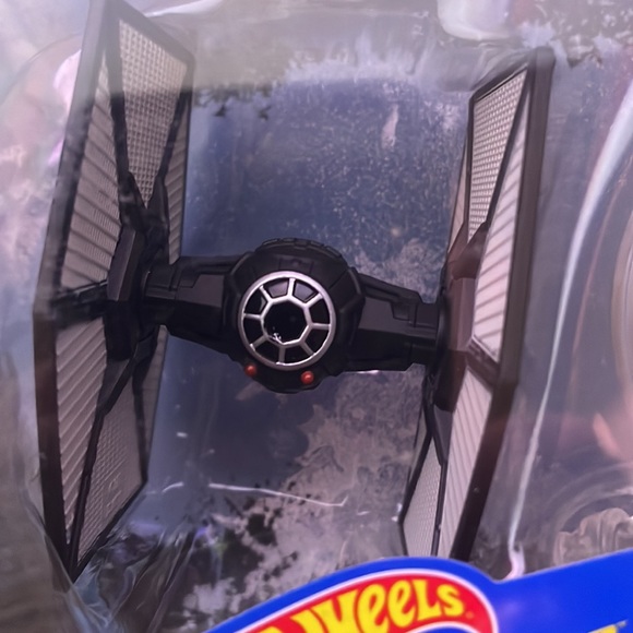 First Order Tie Fighter - Picture 3 of 11